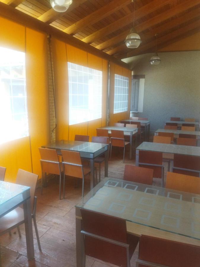 Albergue La Parada Reliegos Екстер'єр фото